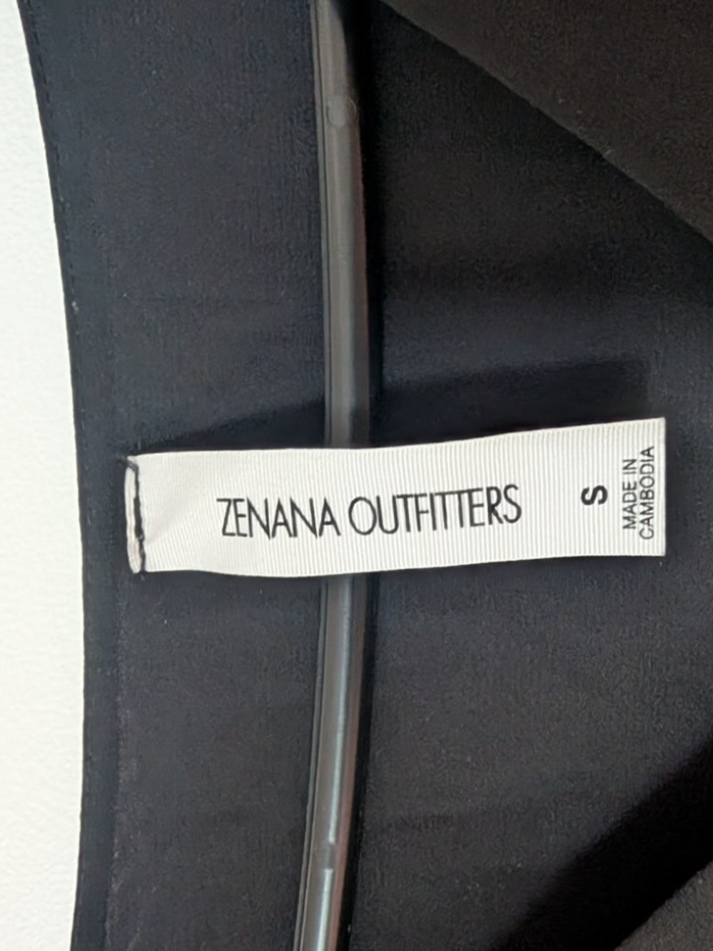 Zenana Outfitters Black Women's Top